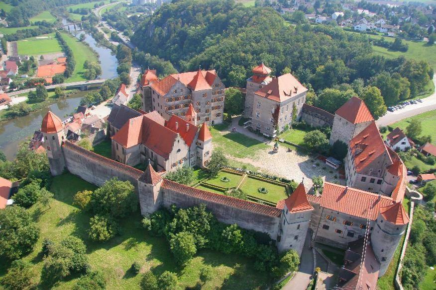 Old Town Center Apartments On The Romantic Road Harburg  Bagian luar foto