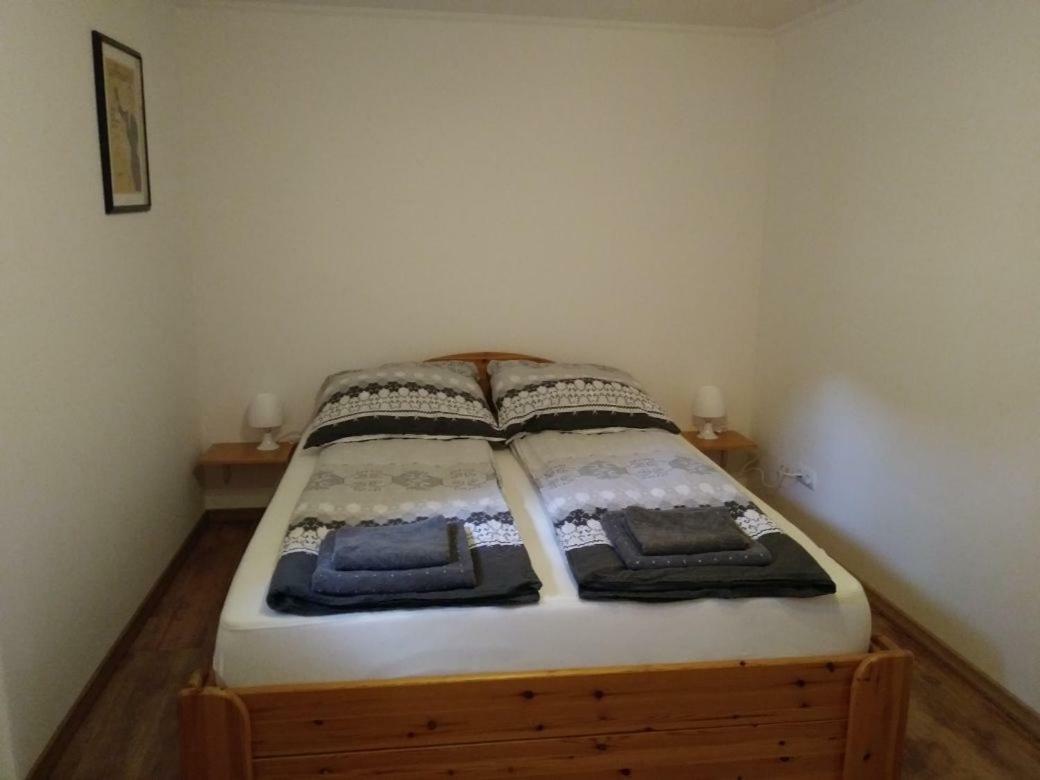 Old Town Center Apartments On The Romantic Road Harburg  Bagian luar foto